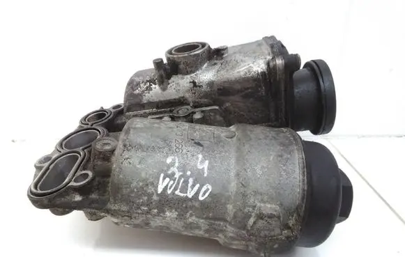 Volvo S60 Oil filter mounting bracket 6740273266