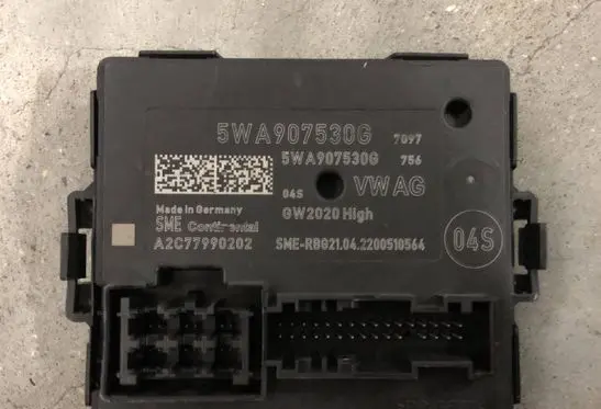 Skoda Octavia Mk4 Gateway control module 5WA907530G A2C77990202