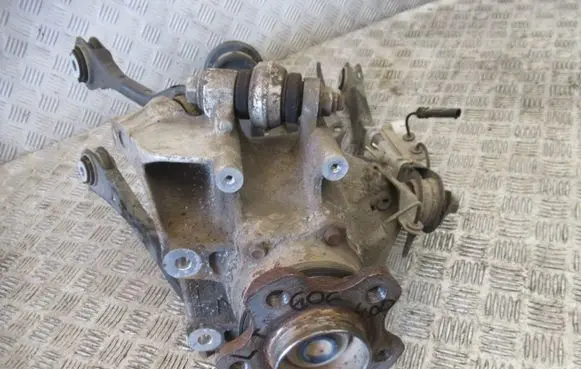 BMW X5 G05 Front wheel hub spindle knuckle 6876653