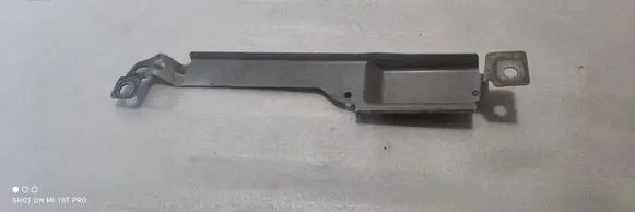 Fender mounting bracket