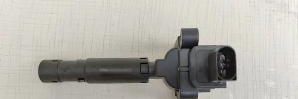 Mercedes-Benz E W212 High voltage ignition coil A0001502580 A0001594842