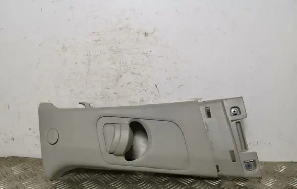 KIA Sportage (B) pillar trim (top)
