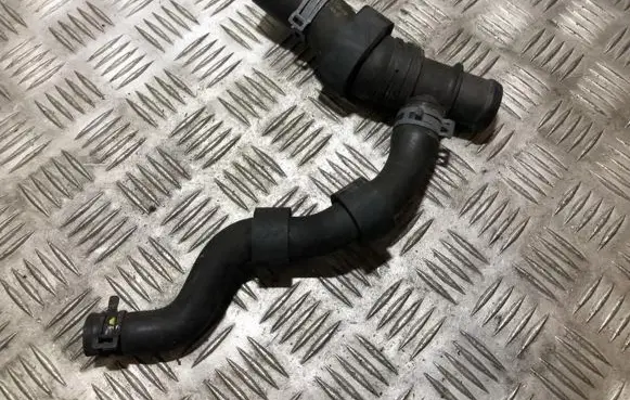 Audi Q3 8U Engine coolant pipe/hose 1r0122051al 323220