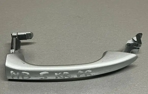 Mercedes-Benz C AMG W203 Front door exterior handle
