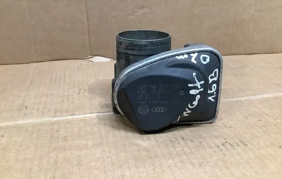 Volkswagen Golf IV Throttle valve 036133062M