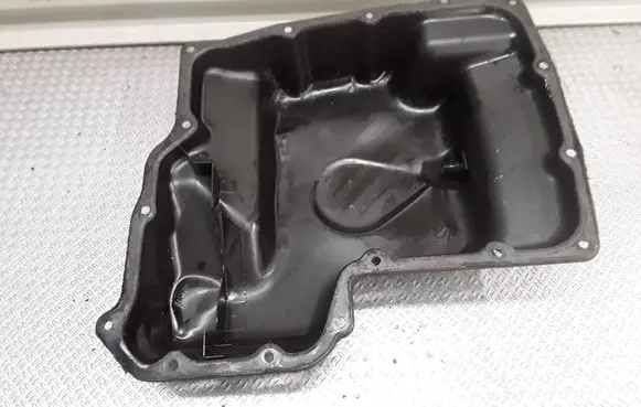 Oil sump