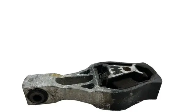 Peugeot 3008 II Engine mount bracket