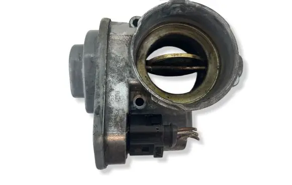 Volkswagen Touran I Throttle valve 038128063M