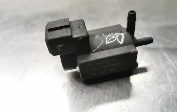 Volvo S60 Turbo solenoid valve 722240L10J 30611668