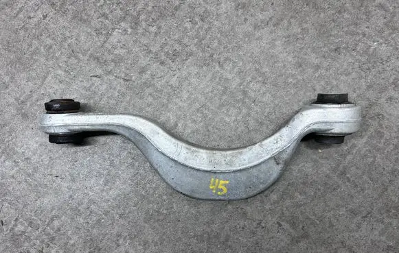BMW X7 G07 Rear control arm 6878021