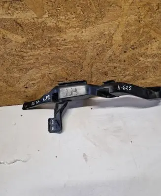 Front bumper mounting bracket