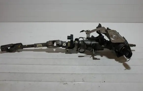 Toyota Avensis T250 Ignition lock 736661A