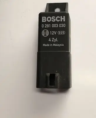 Honda CR-V Glow plug pre-heat relay 0281003030