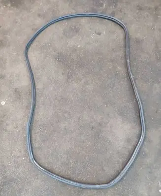 Porsche Macan (95B) Trunk rubber seal (body) 