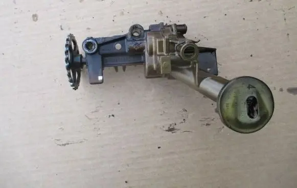 Renault Laguna II Oil pump 7700600252