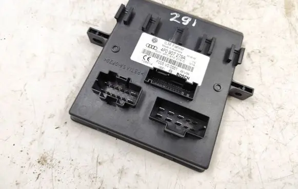 Audi A6 S6 C6 4F Comfort/convenience module 4F0907279A 4F0910279C F005V00561