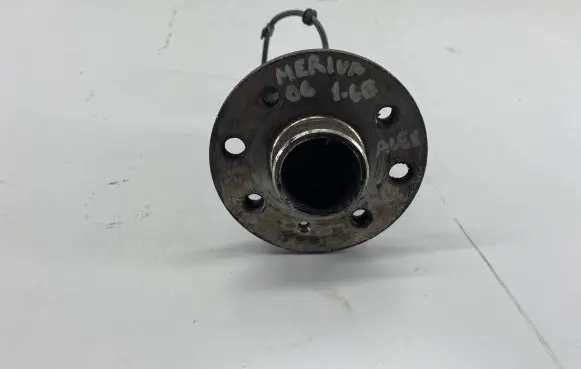 Opel Meriva A Rear wheel hub spindle/knuckle 