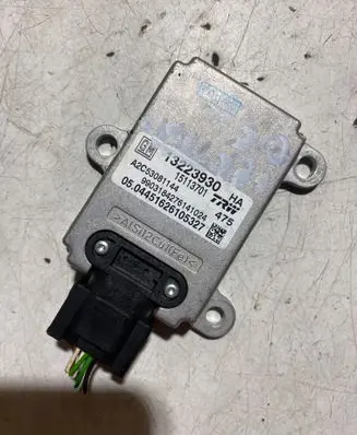 Opel Vectra C ESP acceleration yaw rate sensor 13223930 15113701 A2C53081144