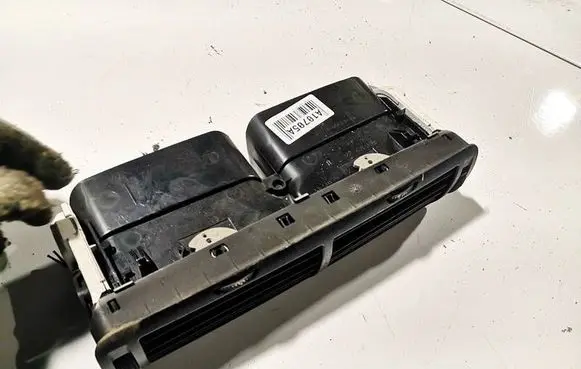 Dash center air vent grill