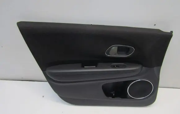Honda HR-V Front door card panel trim GMAUTO4574097
