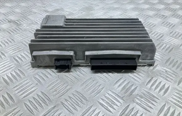 Audi A5 8T 8F Sound amplifier 8T1035223