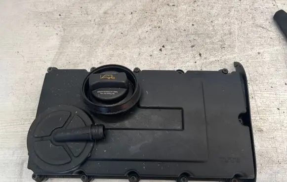 Rocker cam cover