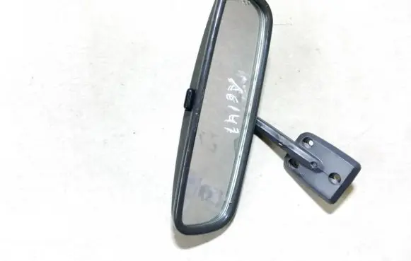 Mitsubishi Lancer Rear view mirror (interior) e200546