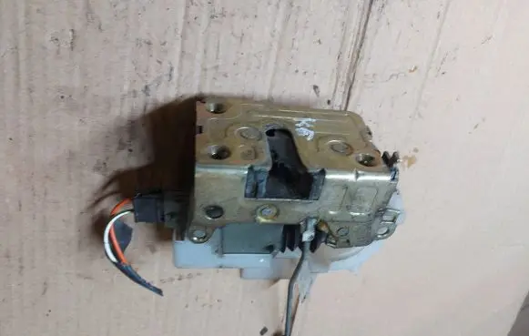 Renault Espace III Rear door lock