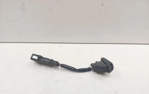 Ford Focus Windshield washer spray nozzle 4M5117666