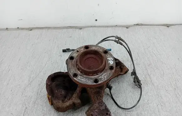 Volkswagen Crafter Front wheel hub spindle knuckle