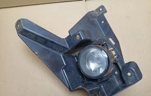 Ford Fusion II Front fog light 89210094
