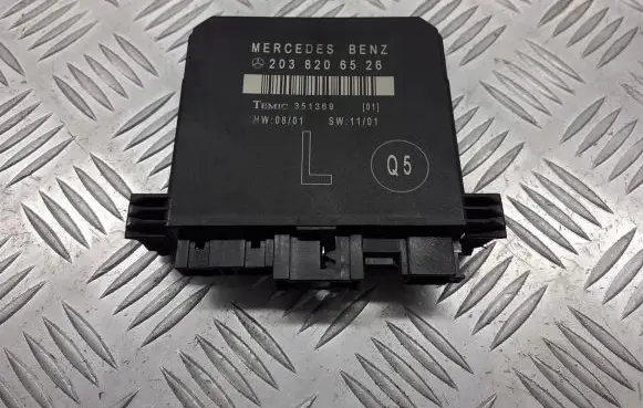 Mercedes-Benz C W203 Other control units/modules 2038206526