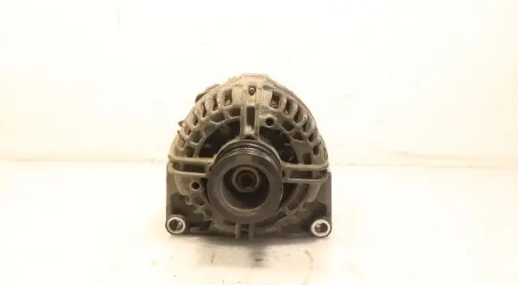 Opel Zafira B Generator/alternator