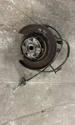Subaru Forester SJ Rear wheel hub spindle/knuckle 