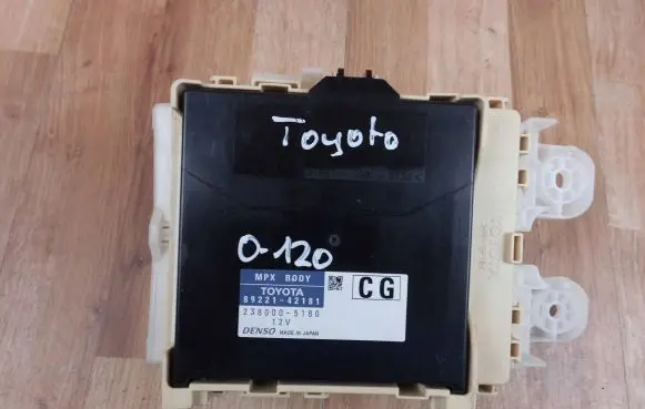 Toyota RAV 4 (XA40) Other control units/modules 8922142181 8273042750B