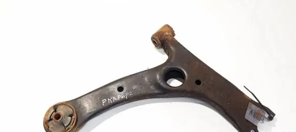 Toyota Corolla Verso AR10 Front lower control arm/wishbone