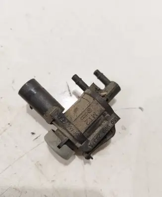 Volkswagen Touran I Vacuum valve 1K0906283A