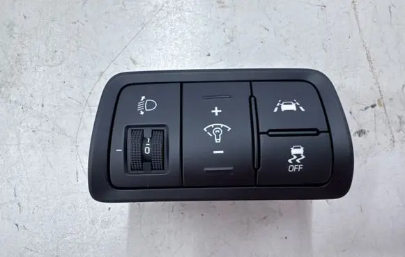 Hyundai i20 (GB IB) A set of switches S31806 8AA0 93300C8AA0