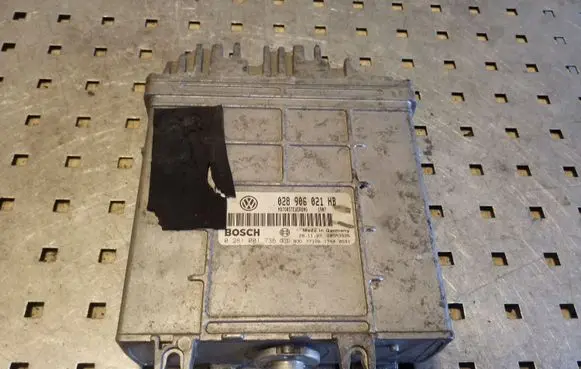 Ford Galaxy Engine control unit/module 28SA3526 028906021HB 0281001736