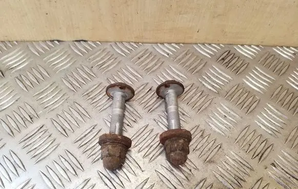 Nissan X-Trail T32 Rear suspension camber bolt 