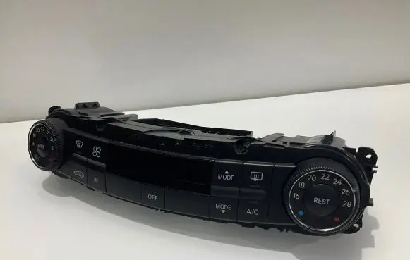 Mercedes-Benz CLS C219 Climate control unit 2198302985 SW0807 00012507