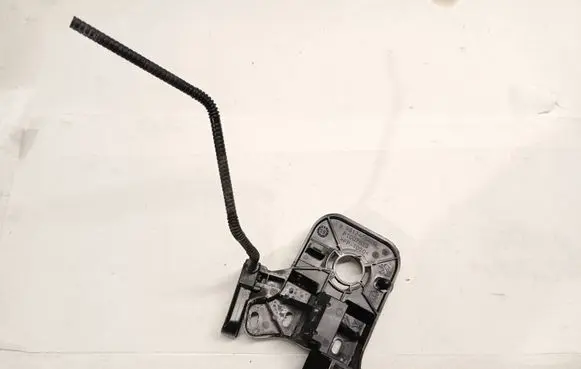 Peugeot 3008 II Other engine bay part 9817458280 9825868280