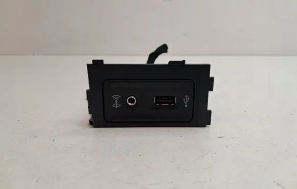 Volkswagen Golf VII Cigarette lighter front 5Q0035726E