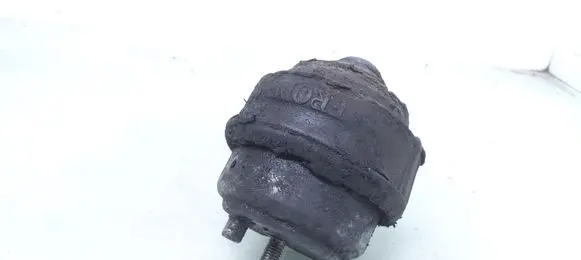 Volvo V70 Engine mount bracket 30680751
