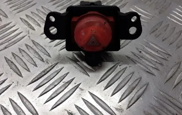 Nissan Almera Tino Hazard light switch BRAK