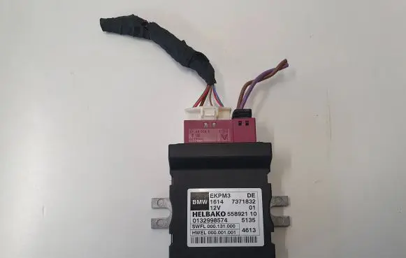 BMW 5 F10 F11 Fuel injection pump control unit/module 7371832 0132998574 55892110