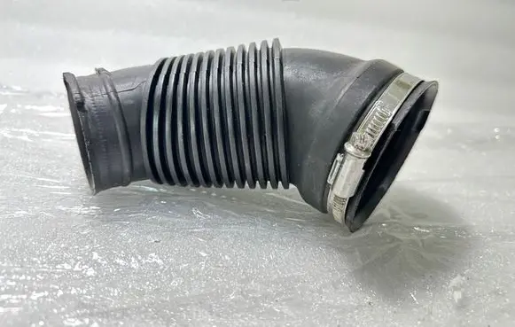 Audi A6 S6 C6 4F Air intake hose/pipe 4F0129615G