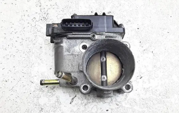 Mitsubishi Grandis Throttle valve eac60-020