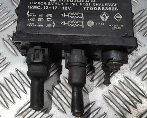 Renault Laguna I Glow plug pre-heat relay 7700863626