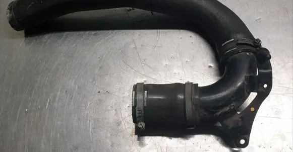 Volvo V70 Intercooler hose/pipe AV616C750AE